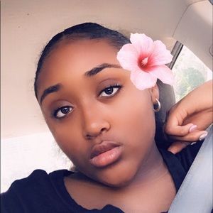 Meet your Posher, Amiya